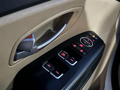 2015 Kia Sedona LX   - Photo 25 - Dallas, TX 75243