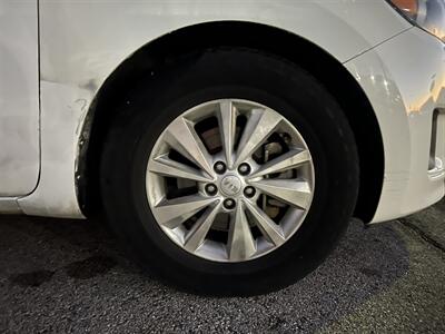2015 Kia Sedona LX   - Photo 33 - Dallas, TX 75243