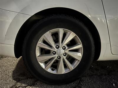 2015 Kia Sedona LX   - Photo 32 - Dallas, TX 75243