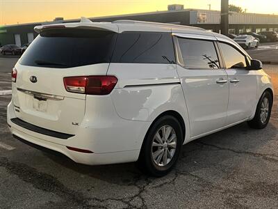 2015 Kia Sedona LX   - Photo 8 - Dallas, TX 75243
