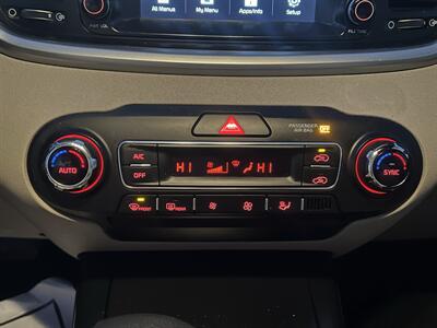 2019 Kia Sorento LX V6 - Photo 29 - Dallas, TX 75243