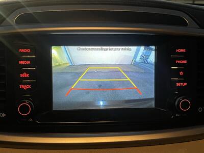 2019 Kia Sorento LX V6 - Photo 32 - Dallas, TX 75243