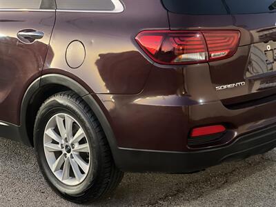 2019 Kia Sorento LX V6 - Photo 10 - Dallas, TX 75243