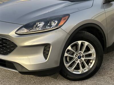 2022 Ford Escape SE - Photo 2 - Dallas, TX 75243