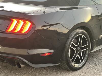 2018 Ford Mustang EcoBoost Premium   - Photo 8 - Dallas, TX 75243