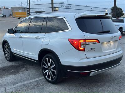 2022 Honda Pilot Touring w/Rear Captain's Chairs - Photo 11 - Dallas, TX 75243