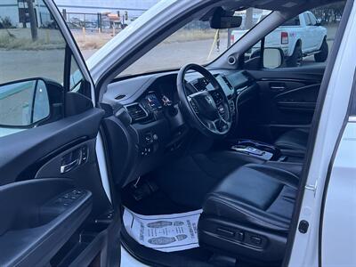2022 Honda Pilot Touring w/Rear Captain's Chairs - Photo 13 - Dallas, TX 75243