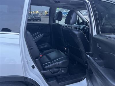 2022 Honda Pilot Touring w/Rear Captain's Chairs - Photo 18 - Dallas, TX 75243