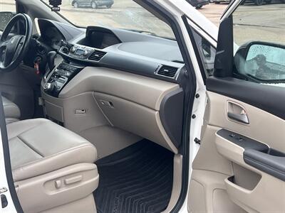 2012 Honda Odyssey Touring   - Photo 16 - Dallas, TX 75243