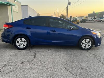 2017 Kia Forte LX - Photo 12 - Dallas, TX 75243