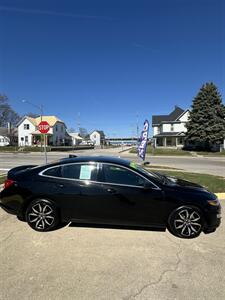 2020 Chevrolet Malibu RS - Photo 5 - Winchester, IN 47394
