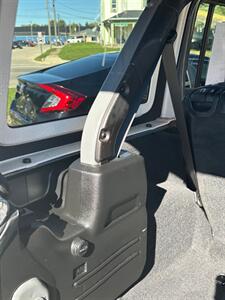 2018 Jeep Wrangler Unlimited Sahara   - Photo 23 - Winchester, IN 47394