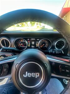 2018 Jeep Wrangler Unlimited Sahara   - Photo 24 - Winchester, IN 47394