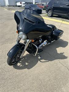 2022 Harley-Davidson Street Glide - Photo 2 - Winchester, IN 47394