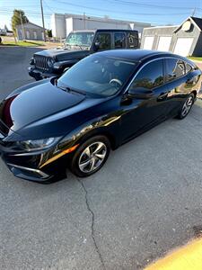 2019 Honda Civic LX   - Photo 2 - Winchester, IN 47394