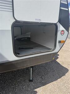 2024 Jayco Jay Feather 27BHB   - Photo 44 - Falcon, CO 80831