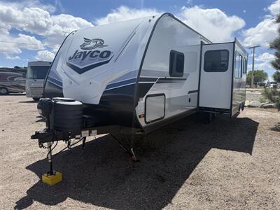 2024 Jayco Jay Feather 27BHB   - Photo 3 - Falcon, CO 80831