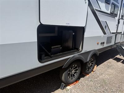 2024 Jayco Jay Feather 27BHB   - Photo 16 - Falcon, CO 80831