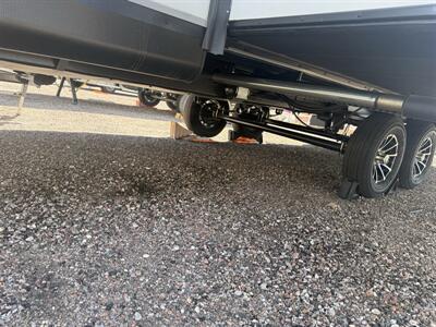 2024 Jayco Jay Feather 27BHB   - Photo 9 - Falcon, CO 80831