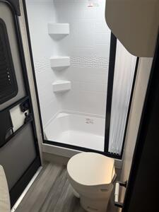 2024 Jayco Jay Feather 27BHB   - Photo 35 - Falcon, CO 80831