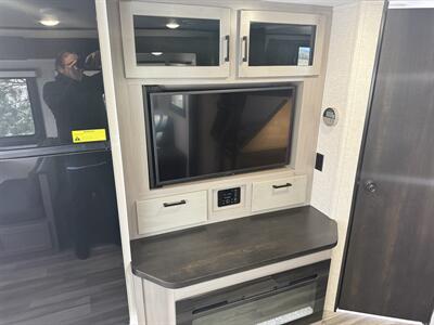 2024 Jayco Jay Feather 27BHB   - Photo 32 - Falcon, CO 80831