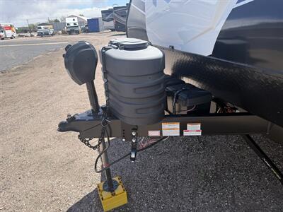 2024 Jayco Jay Feather 27BHB   - Photo 4 - Falcon, CO 80831