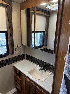 2016 Jayco GREYHAWK 29MV E-450 SD   - Photo 43 - Falcon, CO 80831