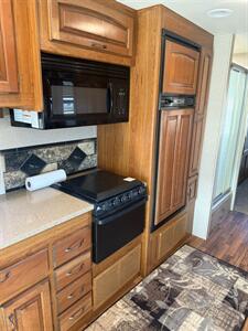 2016 Jayco GREYHAWK 29MV E-450 SD   - Photo 29 - Falcon, CO 80831