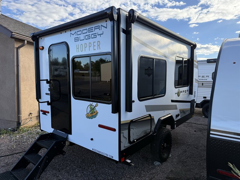 2027 MODERN BUGGY HOPPER 1   - Photo 1 - Falcon, CO 80831