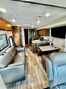 2020 WINNEBAGO INTENT 31P   - Photo 15 - Falcon, CO 80831