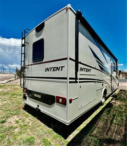 2020 WINNEBAGO INTENT 31P   - Photo 2 - Falcon, CO 80831