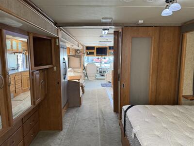 2006 Fleetwood PACE-ARROW 36D - Photo 30 - Falcon, CO 80831