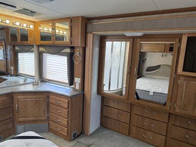 2006 Fleetwood PACE-ARROW 36D - Photo 37 - Falcon, CO 80831