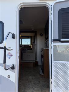 2016 LANCE 2295   - Photo 9 - Falcon, CO 80831