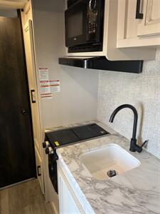 2022 Jayco JAYFLIGHT 154BH SLX   - Photo 17 - Falcon, CO 80831