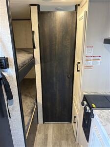 2022 Jayco JAYFLIGHT 154BH SLX   - Photo 18 - Falcon, CO 80831