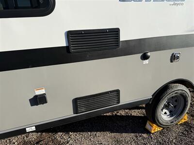 2022 Jayco JAYFLIGHT 154BH SLX   - Photo 7 - Falcon, CO 80831