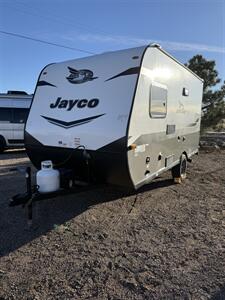 2022 Jayco JAYFLIGHT 154BH SLX   - Photo 3 - Falcon, CO 80831