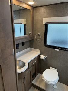 2021 Thor PALAZZO 37.4 FREIGHTLINER   - Photo 53 - Falcon, CO 80831
