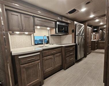 2021 Thor PALAZZO 37.4 FREIGHTLINER   - Photo 22 - Falcon, CO 80831