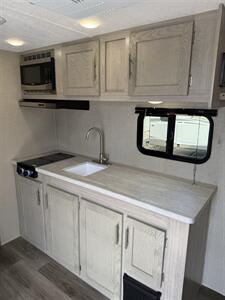 2023 Coachmen Catalina 164RB - Photo 25 - Falcon, CO 80831