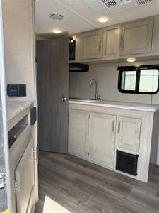 2023 Coachmen Catalina 164RB - Photo 16 - Falcon, CO 80831