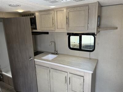 2023 Coachmen Catalina 164RB - Photo 17 - Falcon, CO 80831