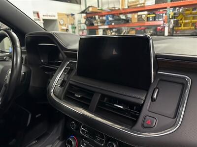 2023 Chevrolet Suburban Premier   - Photo 24 - Englewood, CO 80110