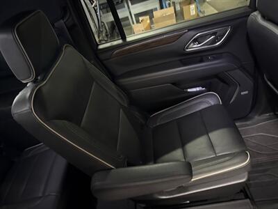 2023 Chevrolet Suburban Premier   - Photo 17 - Englewood, CO 80110
