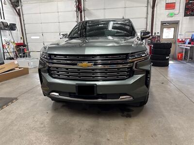 2023 Chevrolet Suburban Premier   - Photo 3 - Englewood, CO 80110