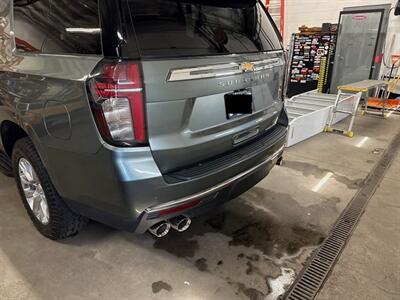 2023 Chevrolet Suburban Premier   - Photo 4 - Englewood, CO 80110