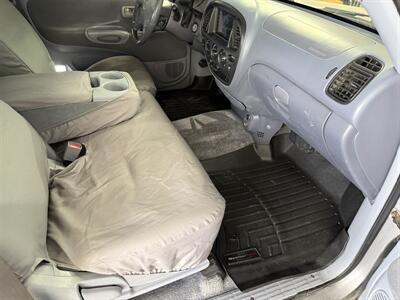 2001 Toyota Tundra SR5 4dr Access Cab SR5 V8   - Photo 13 - Englewood, CO 80110