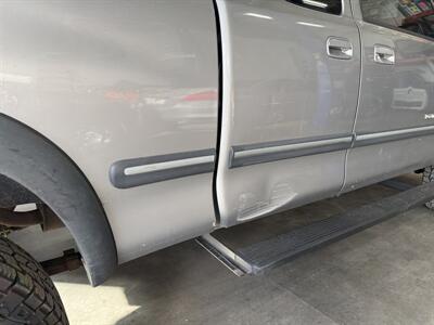 2001 Toyota Tundra SR5 4dr Access Cab SR5 V8   - Photo 4 - Englewood, CO 80110