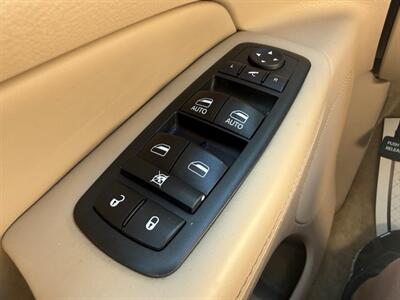 2017 Jeep Grand Cherokee Overland - Photo 24 - Englewood, CO 80110